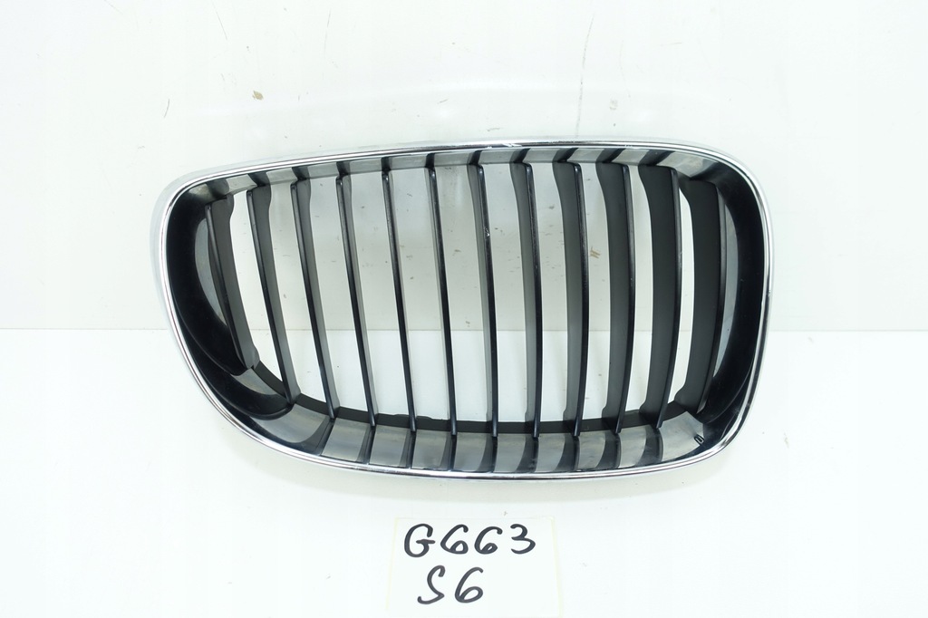 фото №1, Bmw 1 e82 e88 2004- решётка радиатора решётка радиатора решётка правая 7322210