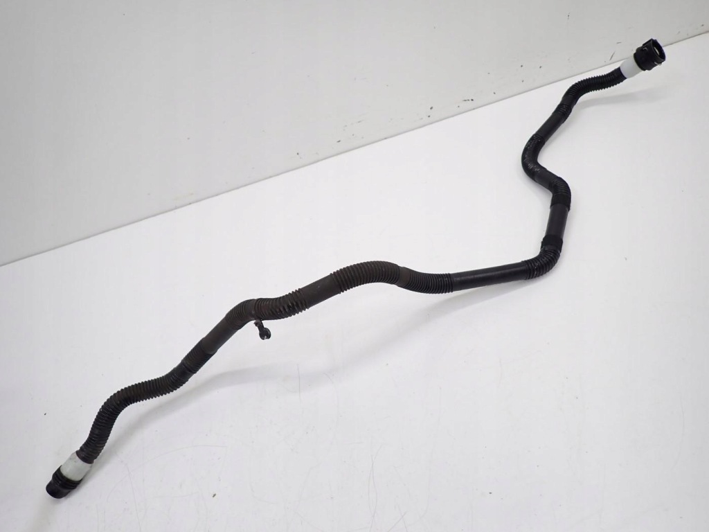 Купить Пабтрубок  шланг трубка воды 1647666-00-c tesla model y 3d3 3d7 22r