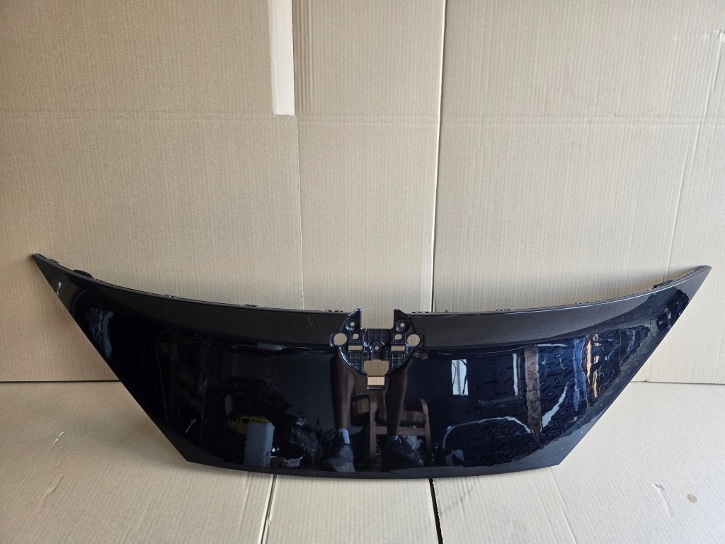 Купити Nissan ariya решітка  решітка радіатора 623105mp0a