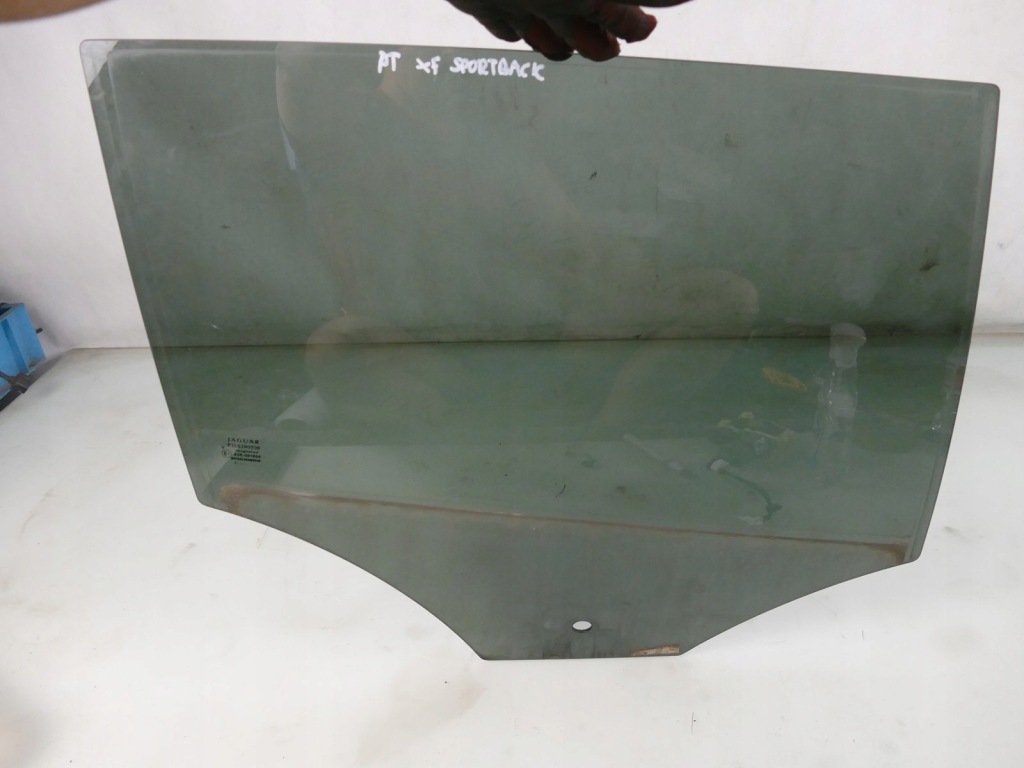 фото №1, Jaguar xf x250 lift sportbrake скло двері p.t.