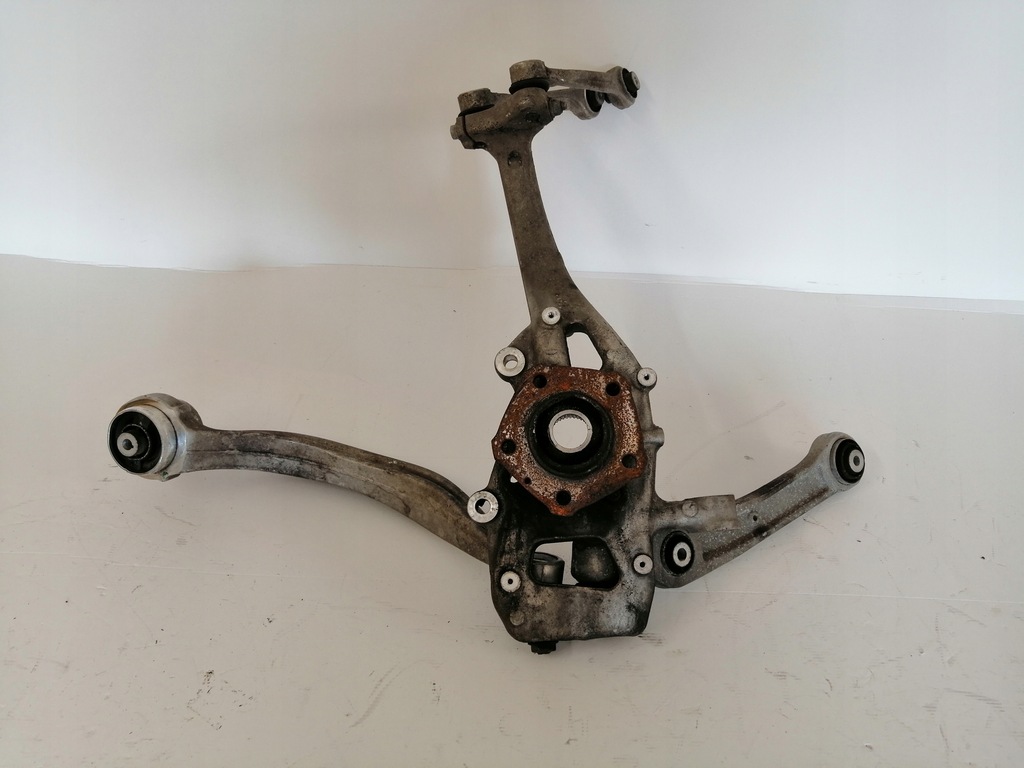 фото №1, Audi a6 c8 ступица поворотный кулак правая перед 4k0407560d