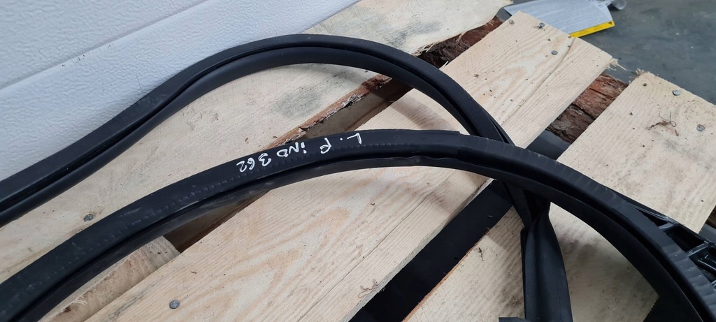 фото №9, Sq8 4m rsq8 q8 прокладка гумовий двері ліва лівий перед 24r 4m8831707d