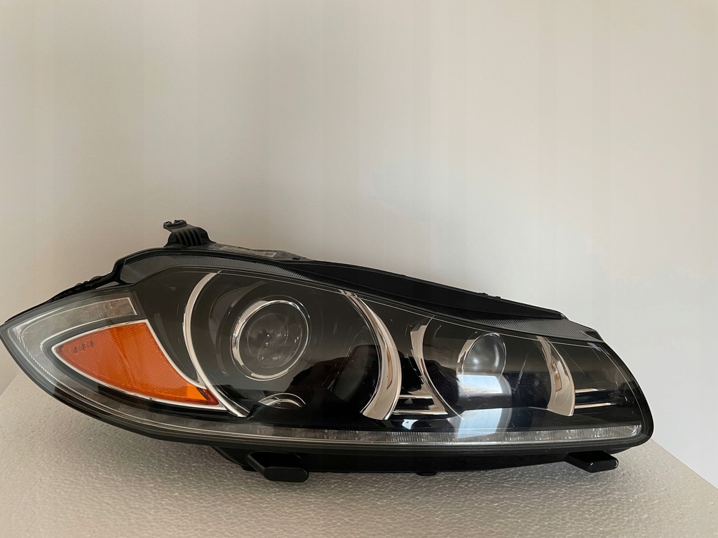 фото №1, Jaguar xf x250 lift лампа права перед afs usa