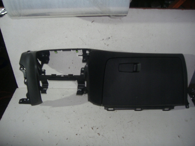 фото №1, Hyundai tucson ii бардачок пассажира крышка