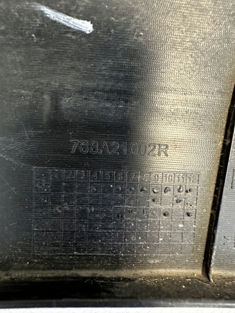 Купити Renault підкрилок 788a21002r