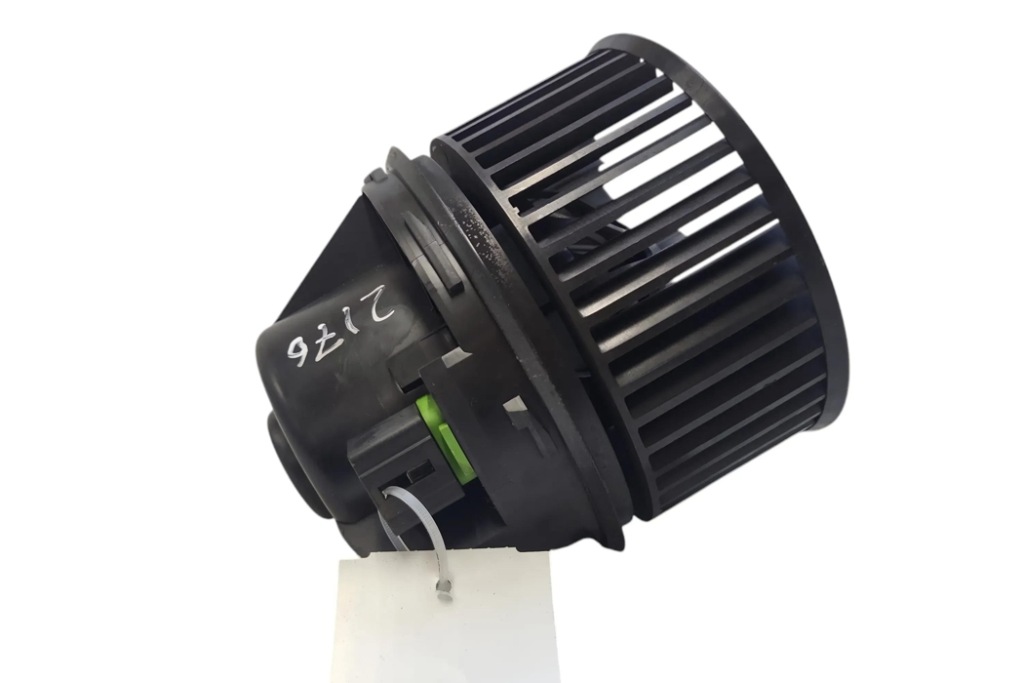 фото №7, Отопитель volvo v40 cross country 526 av6n18456ba 1.6l дизель 84kw 2015