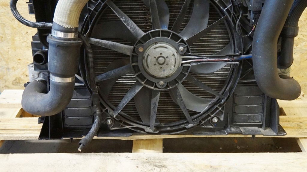 фото №9, Pas передній підсилювач citroen c4 ds4 1.6thp 200