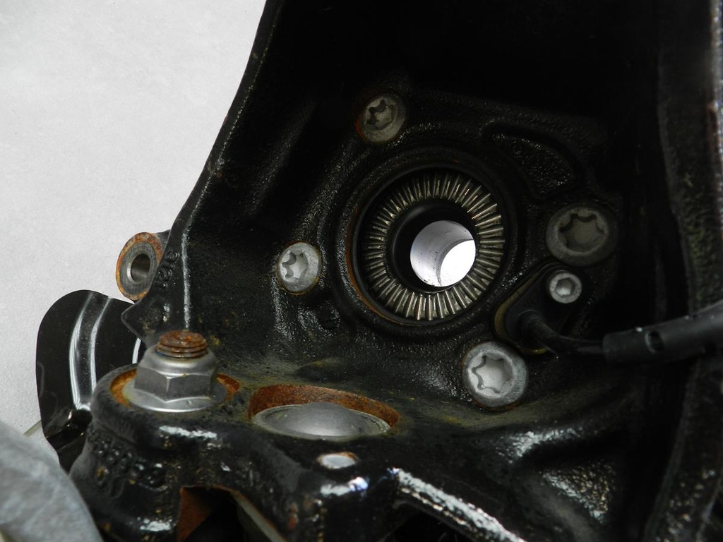 фото №12, Bmw x4 f26 поворотный кулак рычаг левый перед 6855953