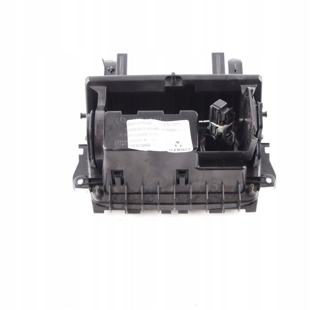 Mercedes w176 бардачок попільничка a1766802000 Ціна