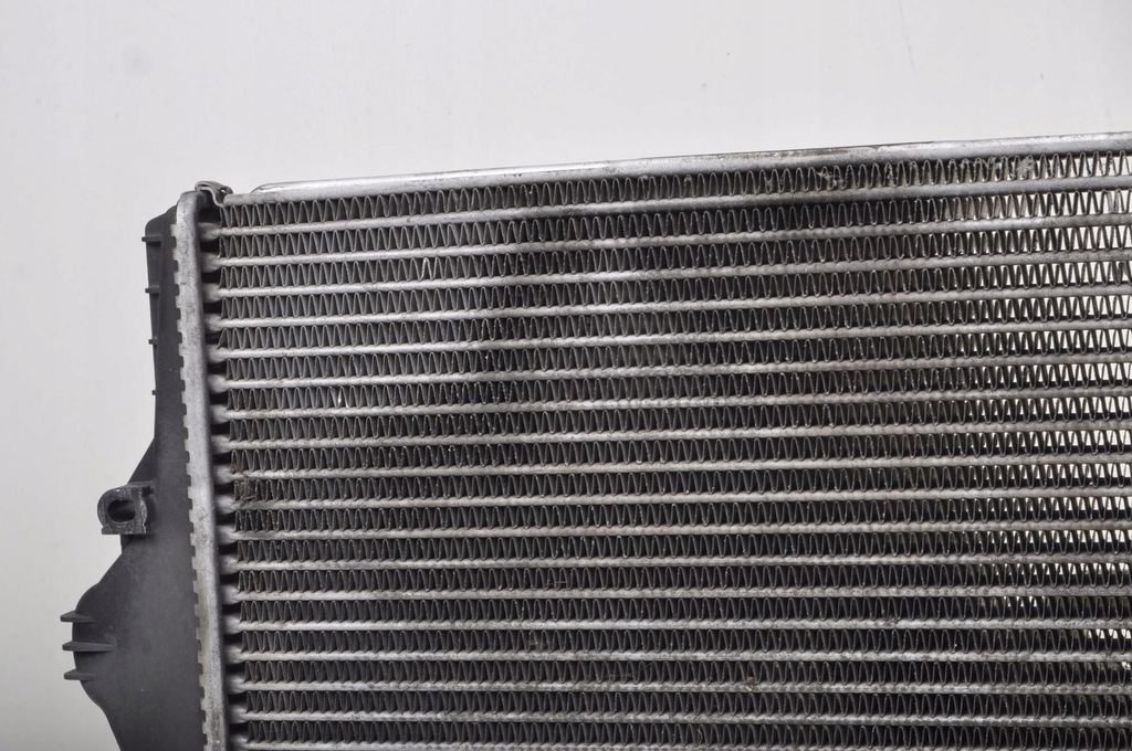 фото №8, Volvo s60 i 2.4 d5 радиатор интеркулер 8671694