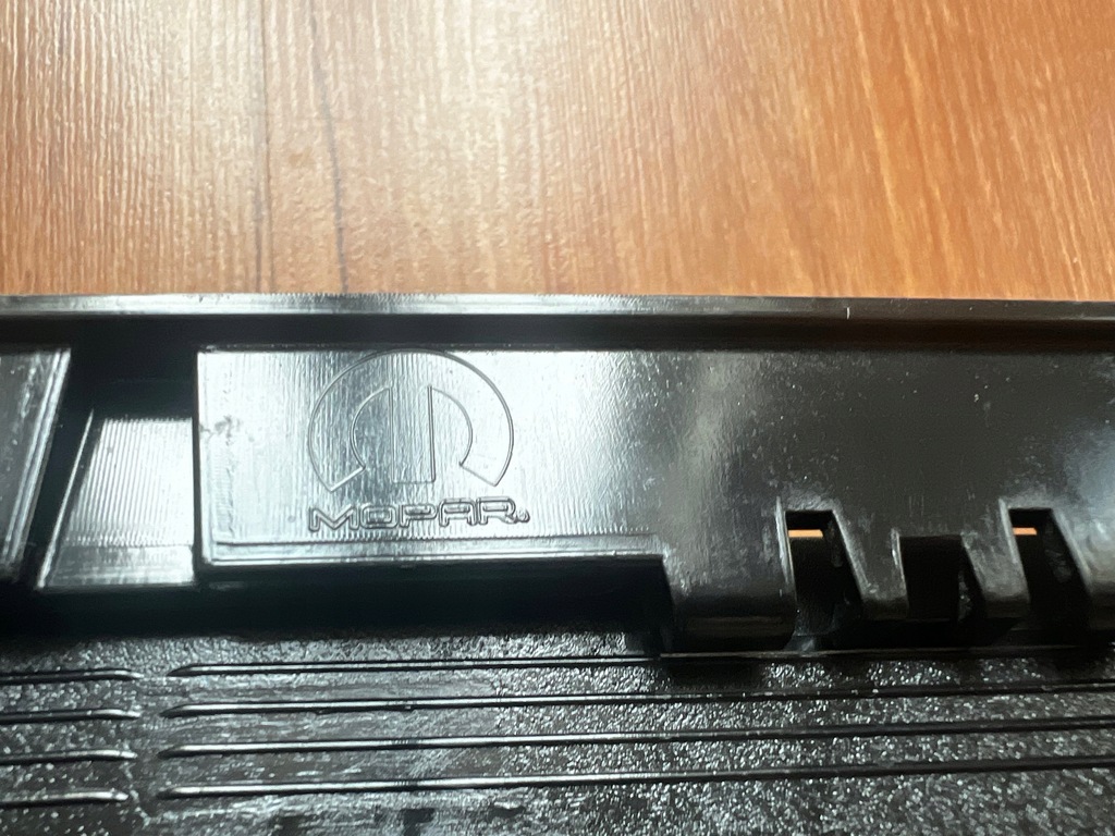 фото №10, Jeep avenger 2022-25 решітка середня передня бампер nowa оригінал