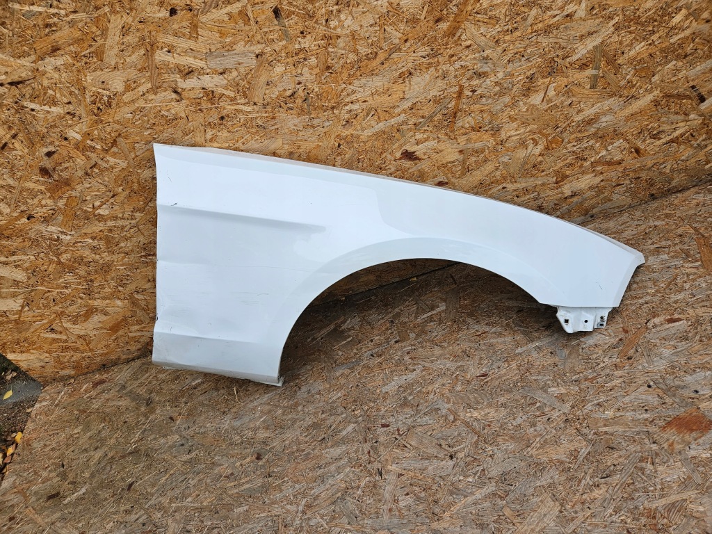 фото №1, Ford mustang v крила перед передній правий