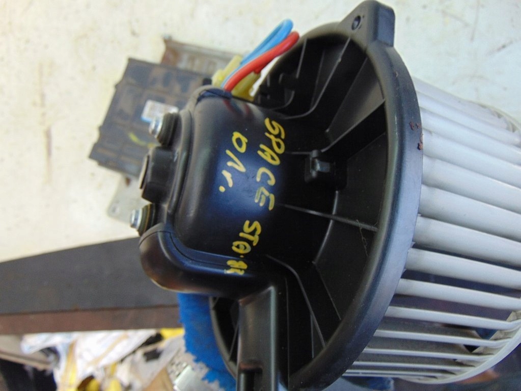 фото №7, Mitsubishi space star 1.6 01r вентилятор вентилятор