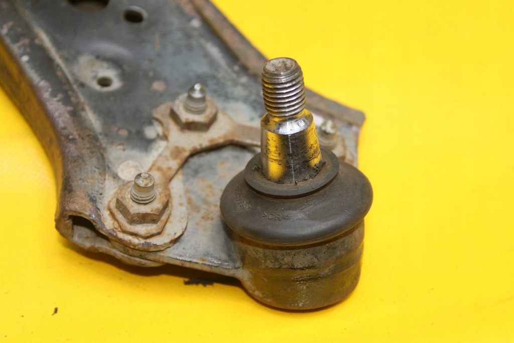 фото №13, Рычаг правый перед vw fox polo iv 1.2 b 6q0407157c