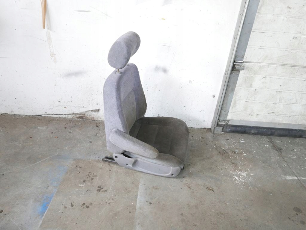 фото №10, Сиденье левый водителя i ряд kia carnival i 99-01