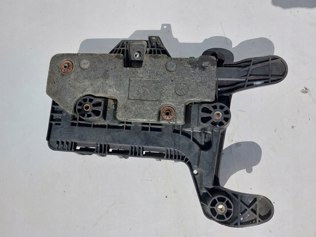 фото №9, Кронштейн акумулятор volkswagen оригінальний номер 1k0915333d