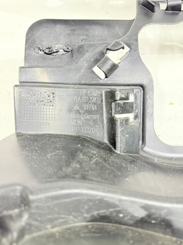 фото №8, Кронштейн бампера do vw transporter t6 2019-2024 7la807178c правая