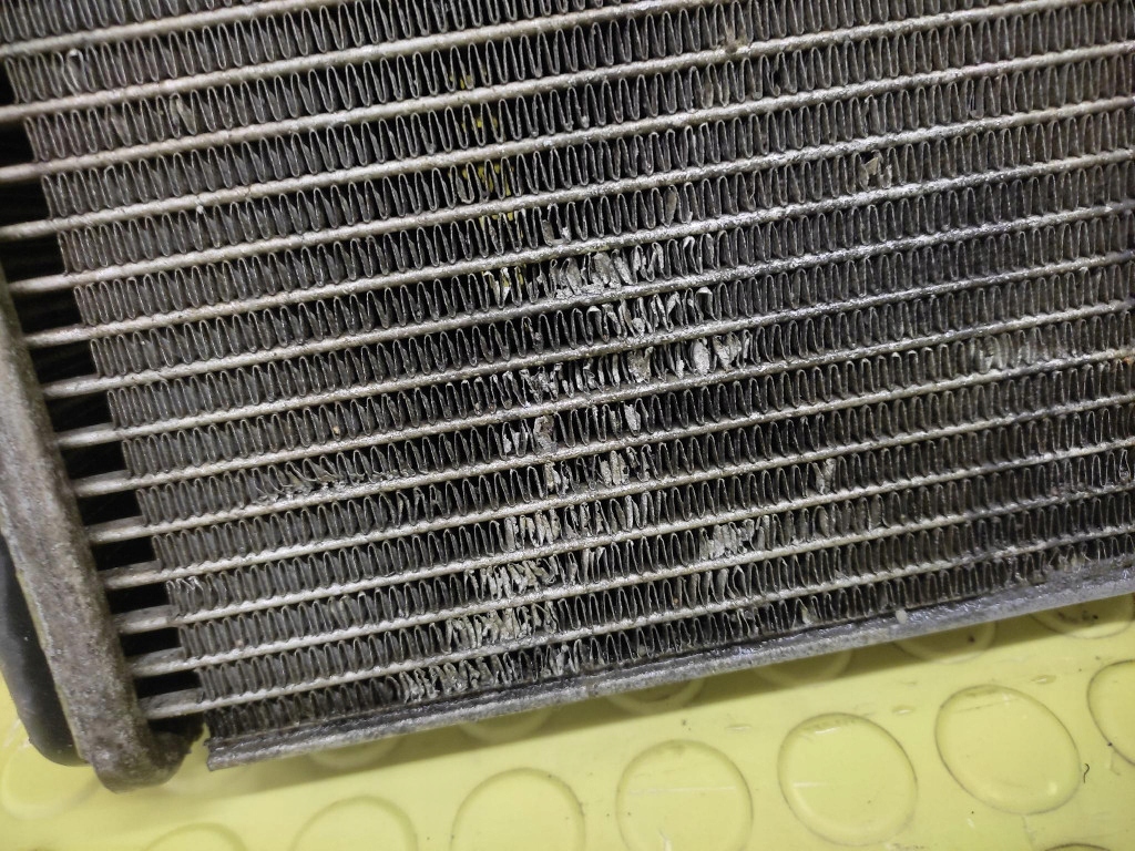 фото №7, Vw caddy 2 1.9 tdi радиатор wody 1k0121251ak