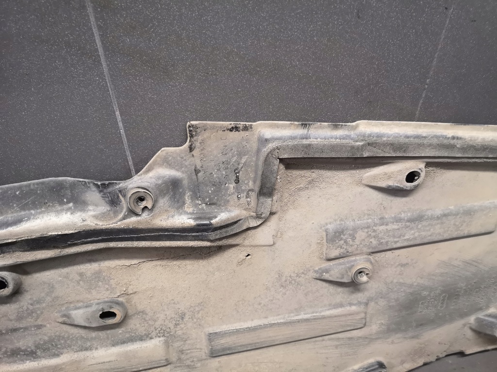 фото №6, Защита подвеска правая audi a8 d3 4e0825206d