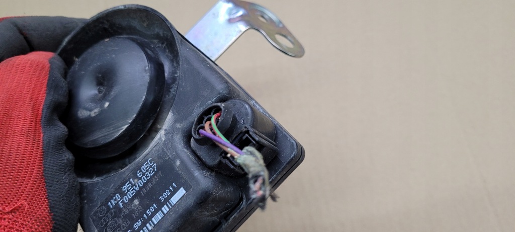 фото №5, A6 c7 4g сирена сигнализация клаксон a7 s7 a4 b8 a5 q5 1k0951605c