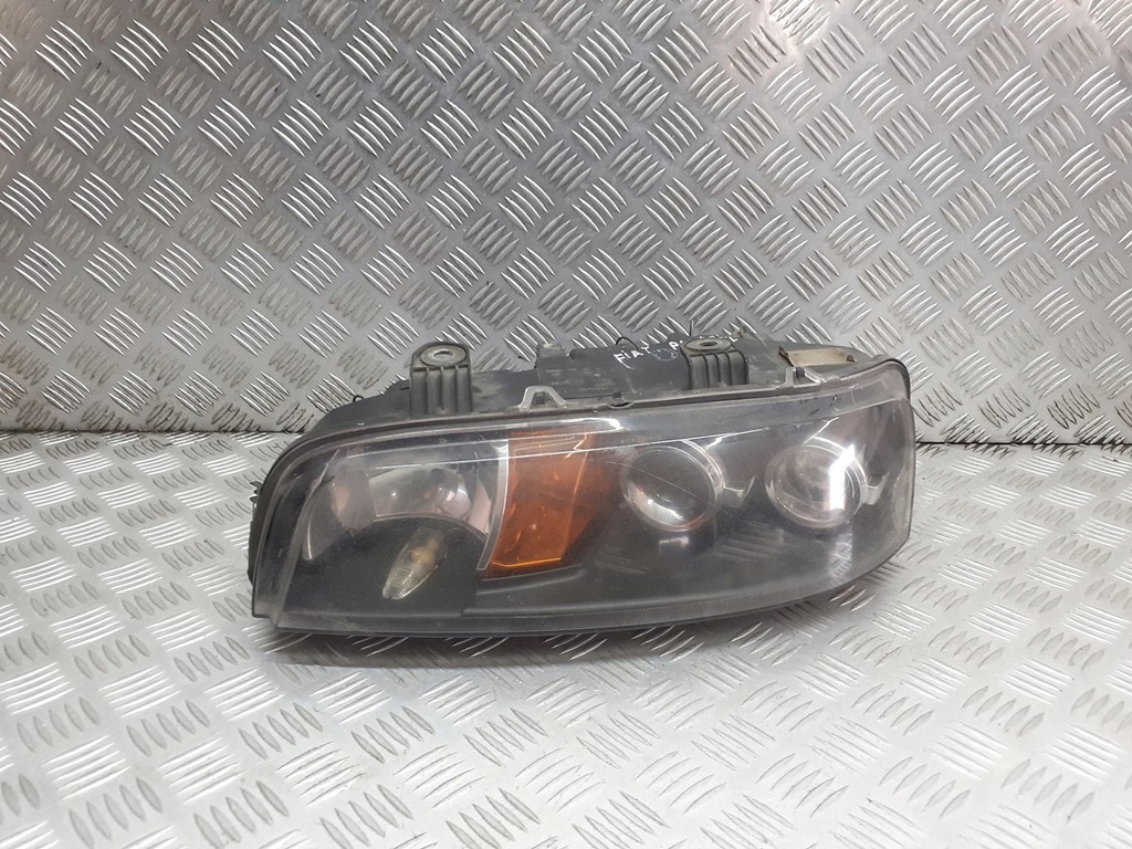 фото №1, Лампа левая передняя fiat punto ii