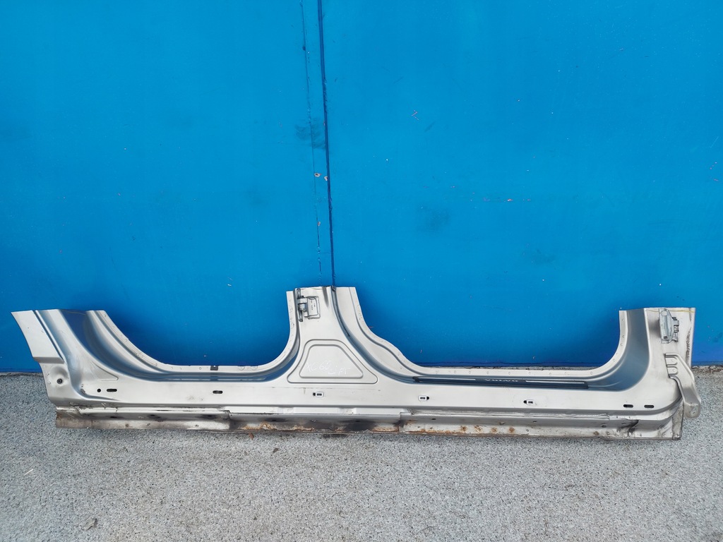 фото №1, Volvo xc60 i lift порог правый полный