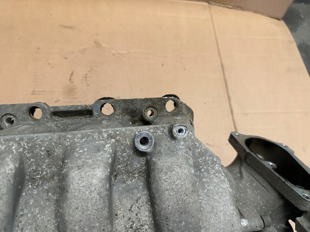 фото №6, Коллектор всасывающий audi a8 d2 przed fl 3.7 akj 077133185f