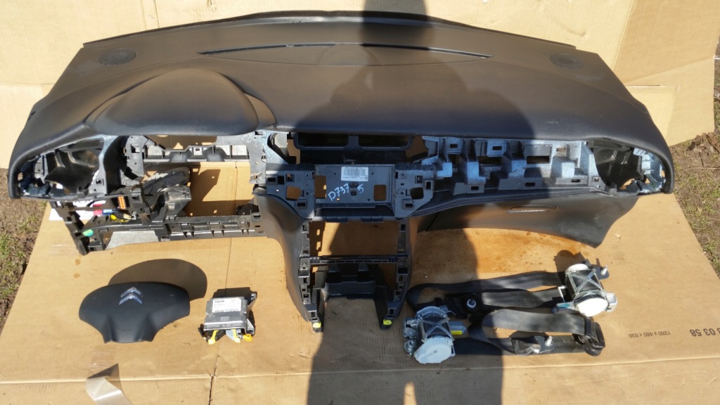 фото №1, Citroen c3 ii 2 подушки безопасности комплект водителя пассажира приборная панель консоль