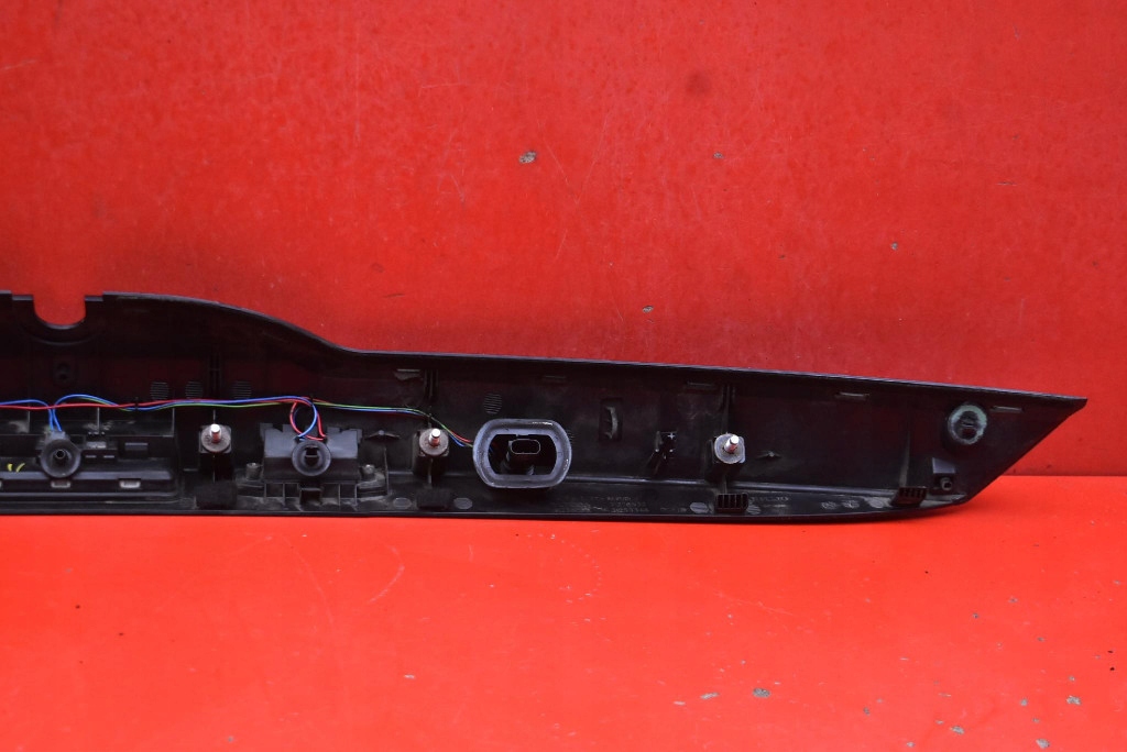 фото №14, Накладка крышки задняя задняя czarna 31253346 volvo v60 1 i kombi 10-13