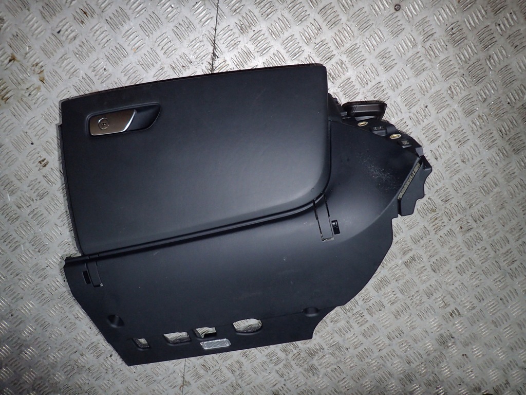 фото №1, Audi r8 4s бардачок консоли панели пассажира