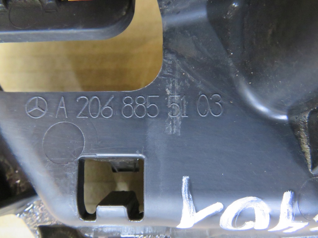 фото №13, Направляющая кронштейн бампера перед mercedes w206 amg 22- a2068855103