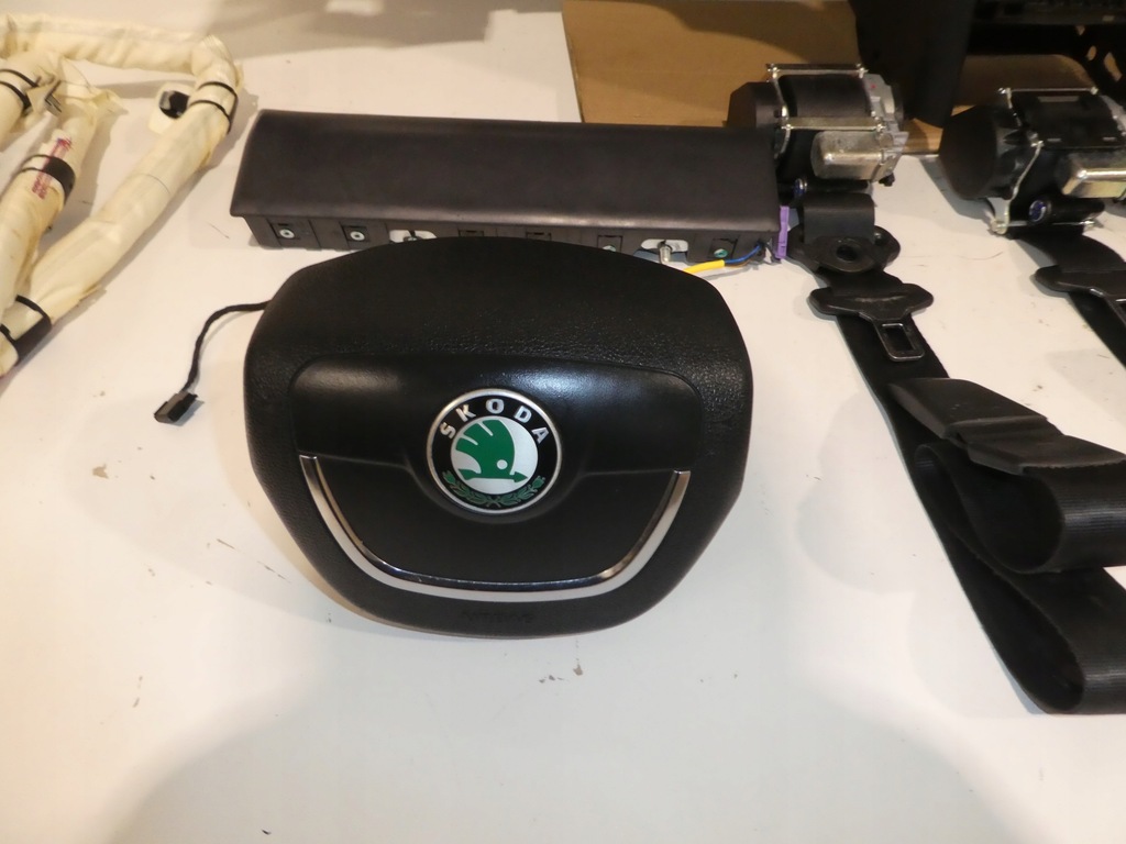 фото №8, Skoda superb ii панель приладів консоль подушка безпеки шторки безпеки ремені