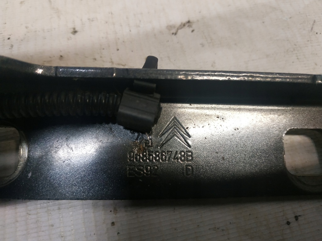 фото №5, Peugeot 5008 3008 петля капот правый 968586748b