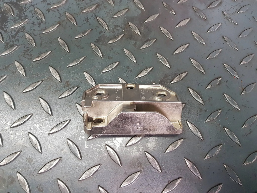 фото №6, Замок правий дах складного 8 204 286 bmw 3 e46 cabrio