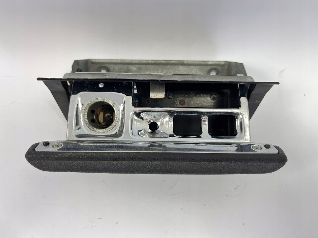 Купить Пепельница перед передняя mercedes 123 w123