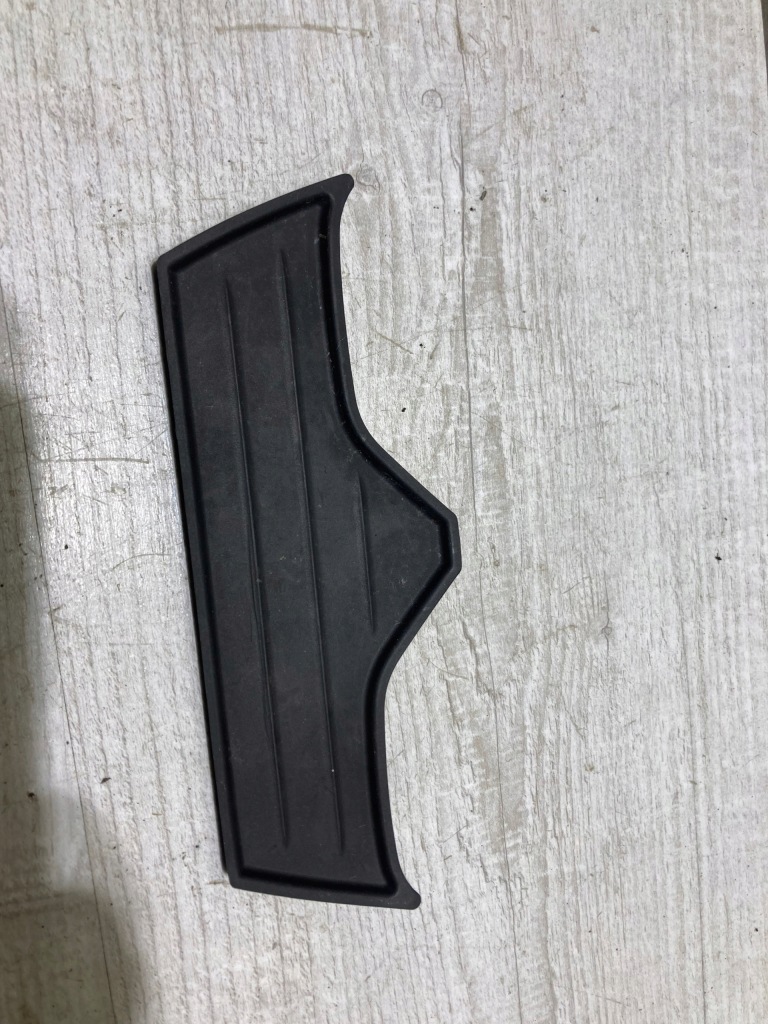 фото №1, Вкладыш резиновый элемент туннель 9292532 bmw x2 f39