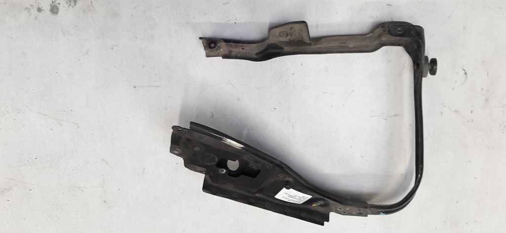 Купити Панель фари поперечина правий перед c197 mercedes r w251