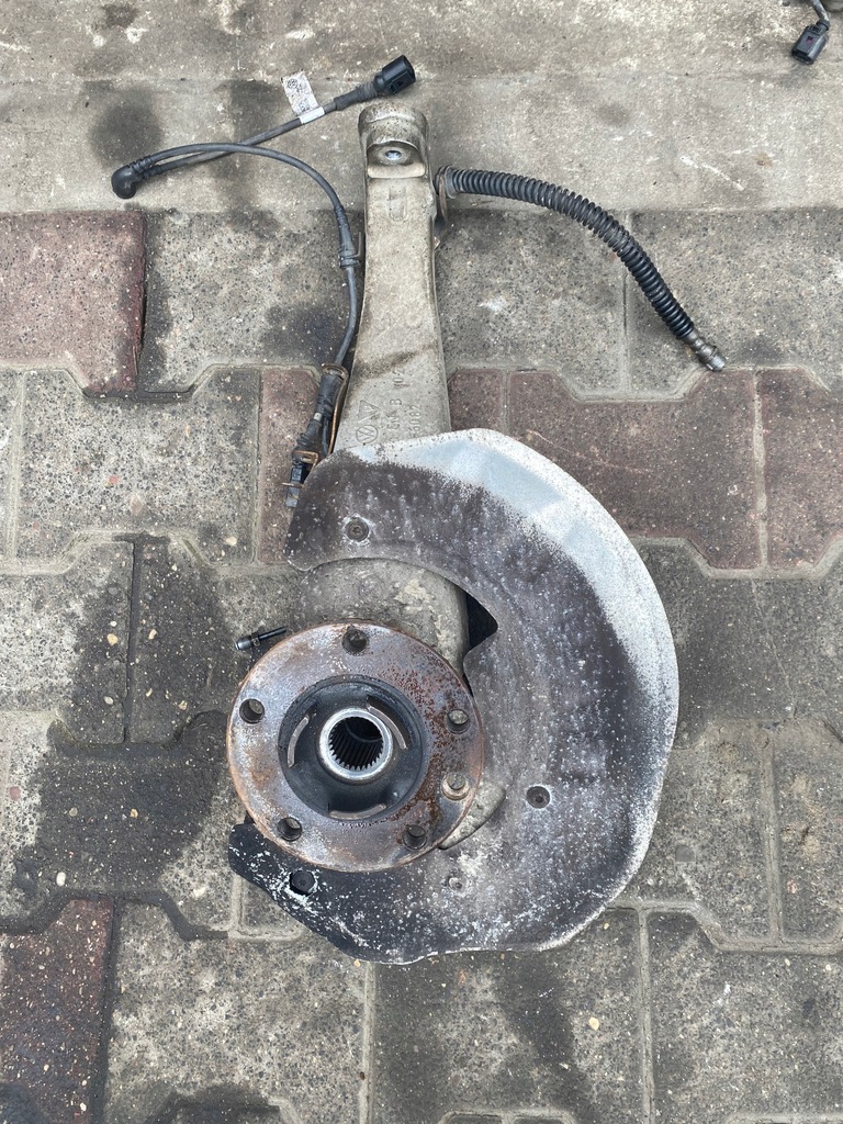 фото №1, Audi q7 4l поворотный кулак левая передняя