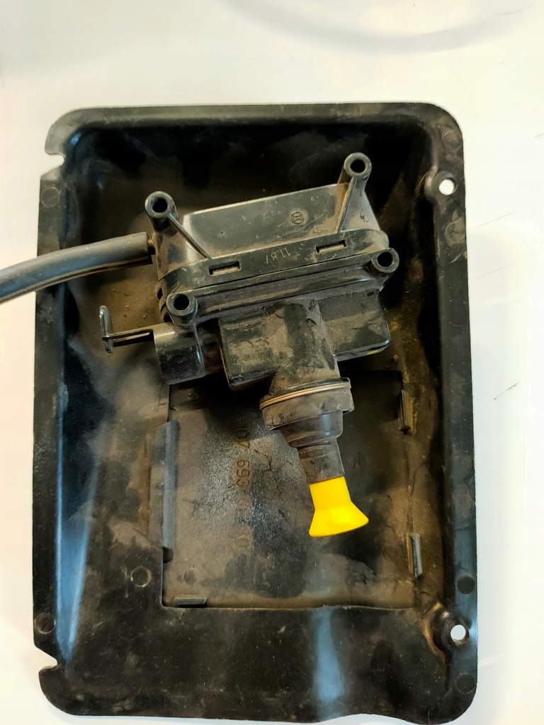 фото №6, Помпа замка крышки багажника mercedes 107