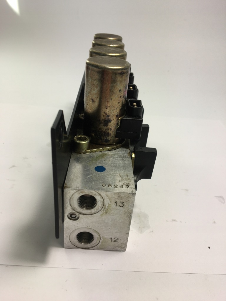 Купить Электроклапан крыша mercedes w124 a124 кабриолет  электроклапаны 1248001878