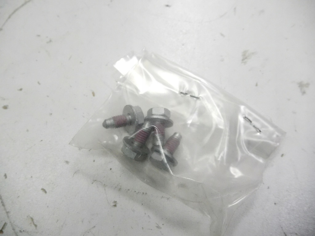 Рейлинг крышный audi a6 avant 98- 4b9860021a Цена