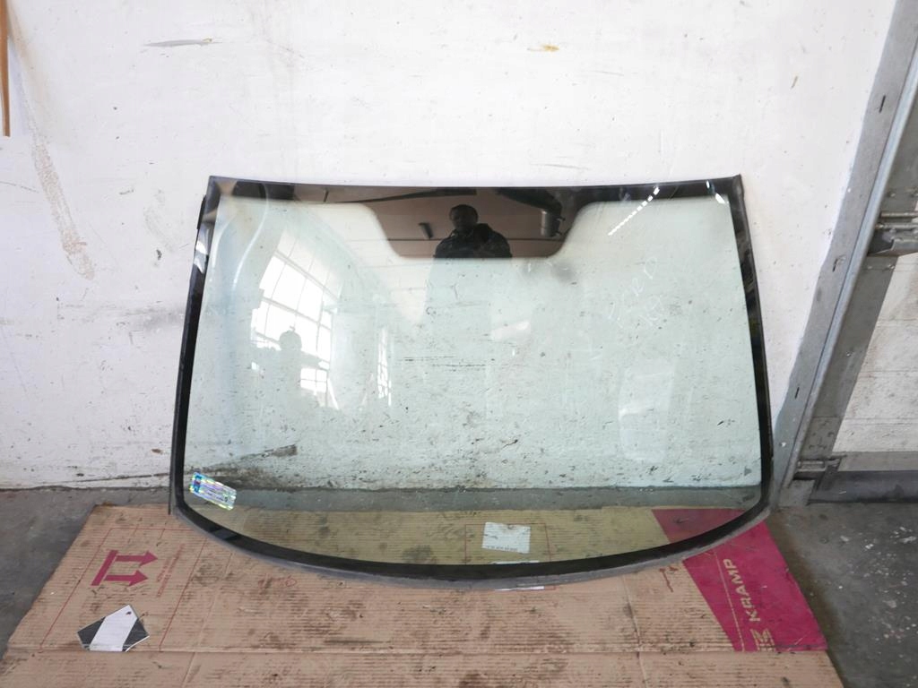 фото №1, Стекло лобовое передняя перед ford ka mk1 hb 96-08