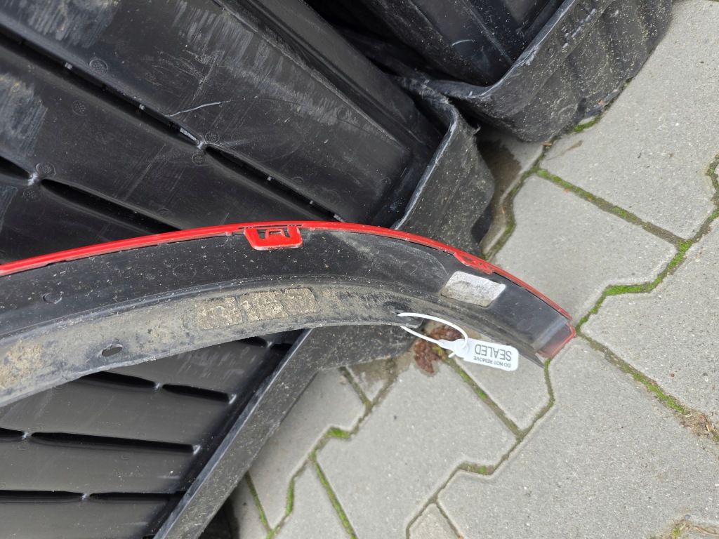 Защита молдинг крыла правая задний  bmw x4 g02 m набор 8071014 Цена