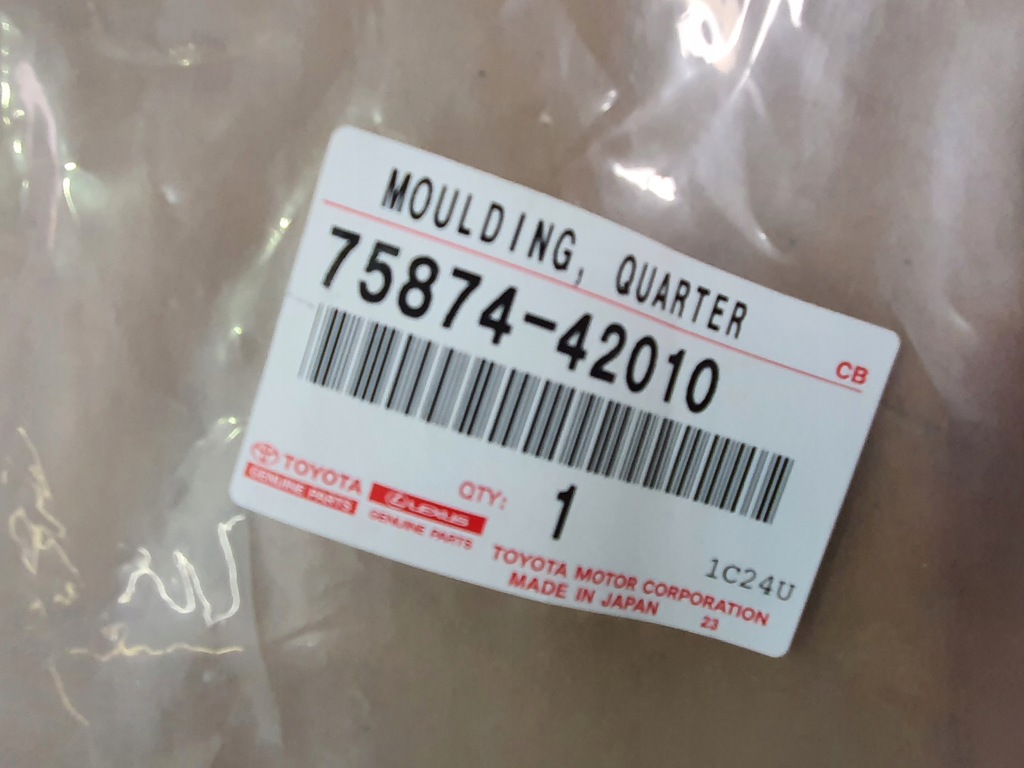 фото №15, Toyota rav4 v молдинг крыла правый задняя