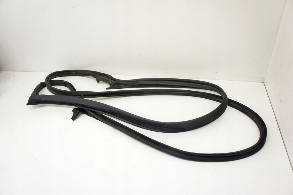 фото №5, Nj188 infiniti g37 прокладка дверь правый перед