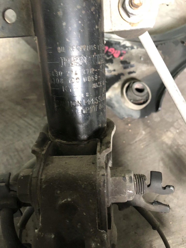 фото №8, Laguna iii 2.0 dci поворотний кулак ліва 400150006r