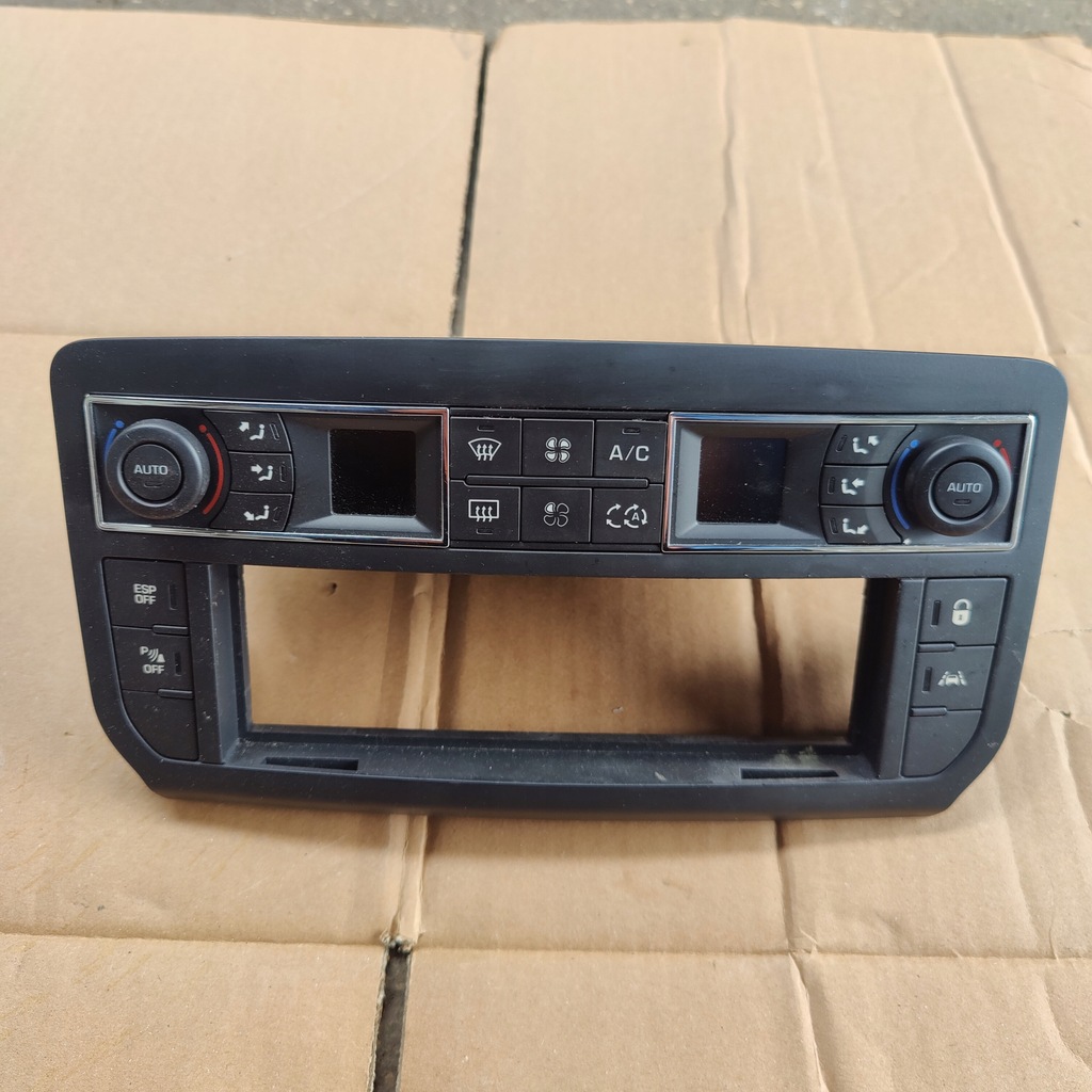 фото №1, Citroen c5iii x7 панель климатроник europa