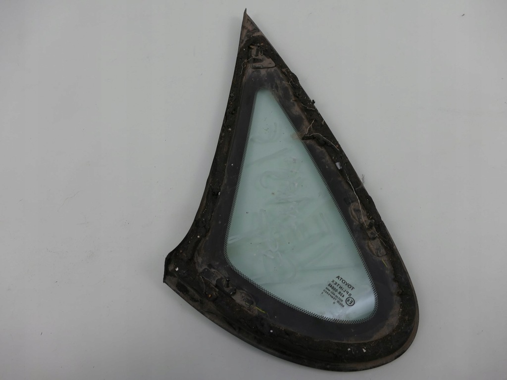 фото №7, Toyota avensis t22 hb стекло кузовная p.t.