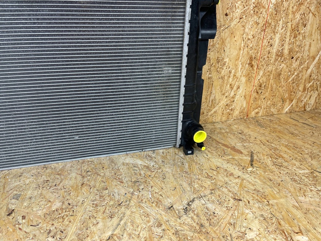 Радиатор воды bmw f39 f40 f45 f48 mini f55 f56 f57 f60 7644879 в Украине