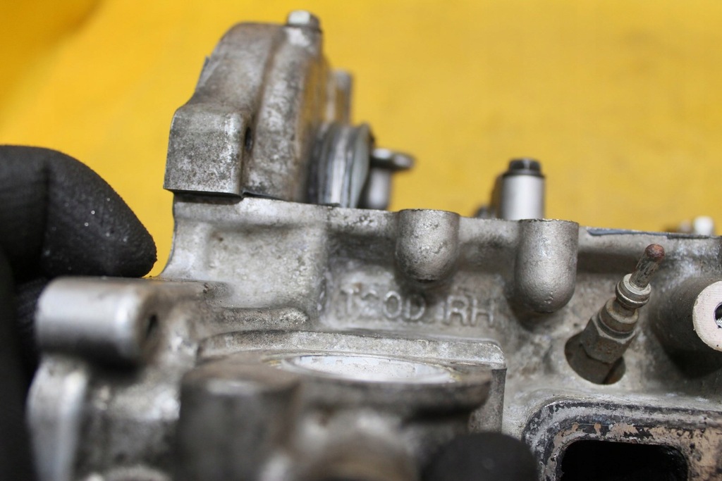 фото №15, Головка правая 2.0 d legacy iv rh104t20d ee20z